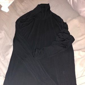 Athlete black turtle neck long sleeve